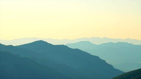 锡林浩特 山