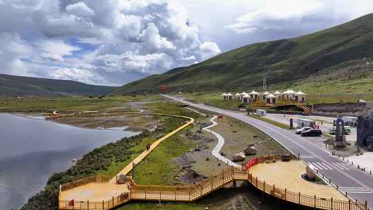 四川甘孜白玉县航拍甘白路草原海子公路