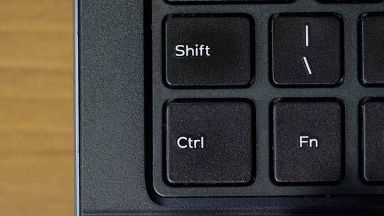 顶视图手指按下Ctrl键盘按钮