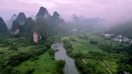 广西桂林遇龙河风光