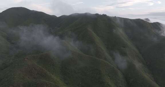 信宜白石大喊地航拍，高山云海航拍