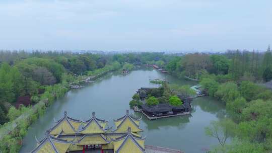 航拍烟雨江南扬州瘦西湖风景区