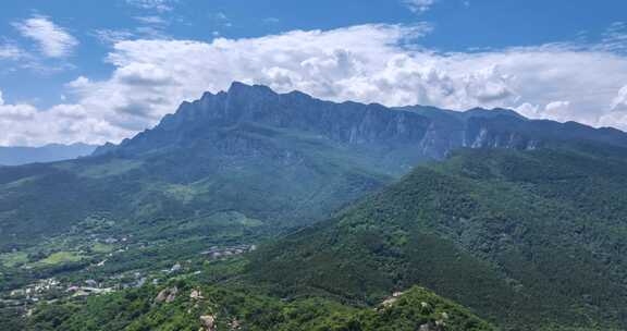 江西庐山五老峰夏季下午航拍延时