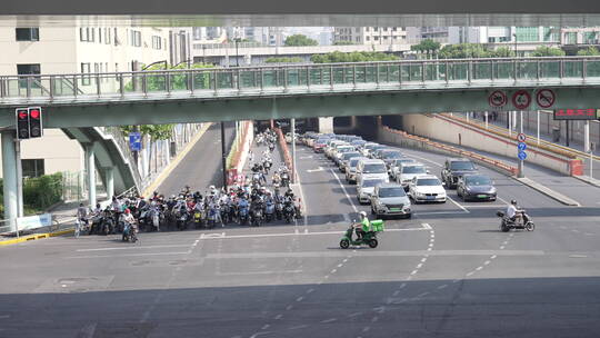 西藏北路清晨