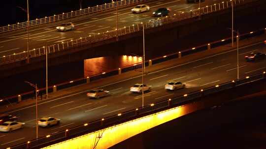 夜晚城市道路汽车交通景观