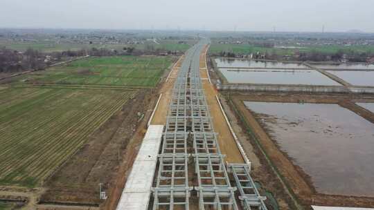 高速公路钢结构钢箱梁修高速大桥施工视频素材模板下载