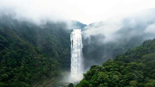 石牛山瀑布 云海 森林云大山风景