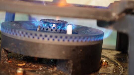 煤气灶天然气点火做饭炉灶视频素材模板下载