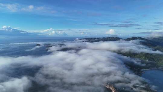 广东汕头南澳岛海上岛屿清晨云海航拍