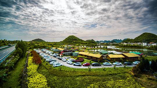 8k延时节日休息烧烤山庄