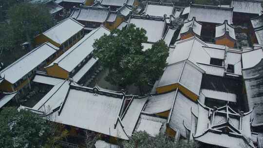 杭州西湖法镜寺雪景