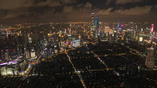 航拍上海陆家嘴夜景拨开云雾