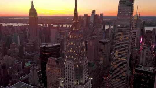 城市航拍纽约曼哈顿市中心摩天大楼哈德逊河