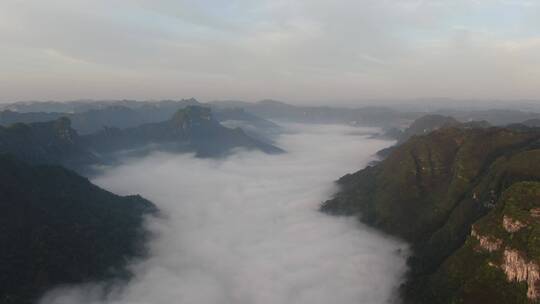 旅游景区湖南湘西地质公园清晨云海日出航拍