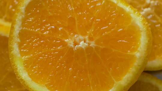 旋转展示的橙子