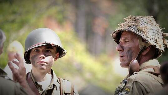 火焰冲撞 狂躁 狂潮 舞台 纪录片 电