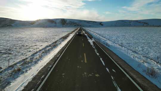 冰雪公路汽车航拍 宝马X6雪地行车航拍