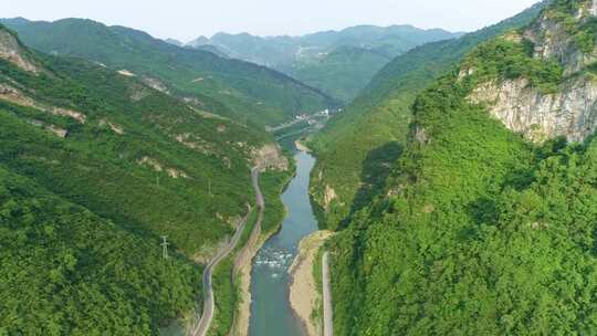 白酒倒酒喝酒酿酒酱香酒美酒河茅台镇赤水河视频素材模板下载