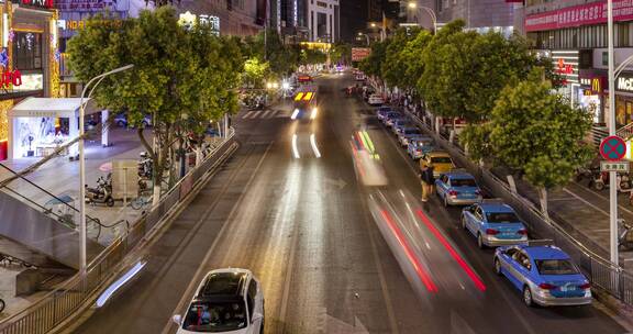 城市夜晚繁忙的道路延时4k