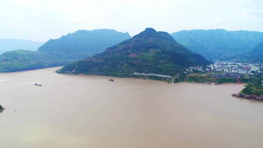 雷波坪山