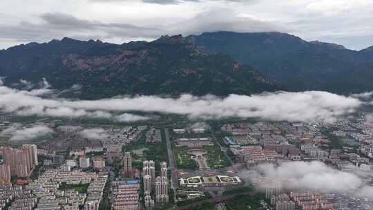 雨后的泰安