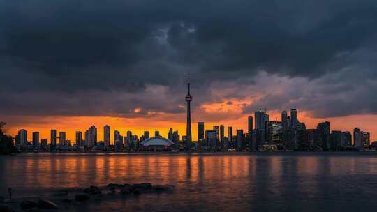 航拍多伦多加拿大国家电视塔日转夜夜景灯光