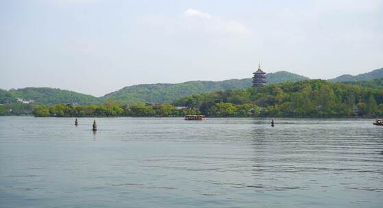 杭州西湖雷峰塔三潭映月