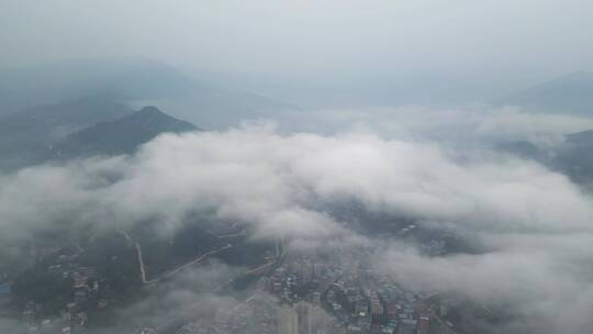 山城梦幻云海自然美景航拍慢镜头