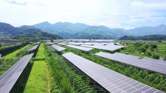 航拍光伏太阳能电池板