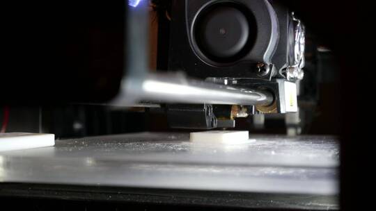 3D打印机在打印产品