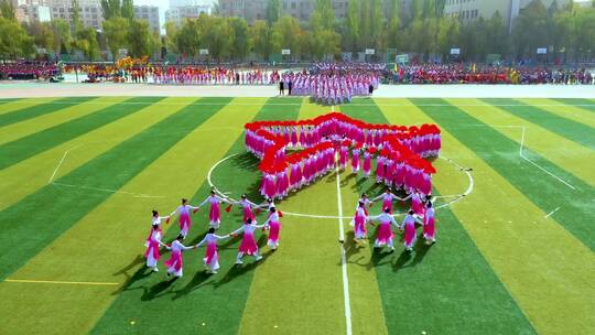 小学生节目表演