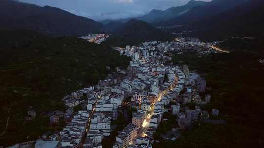 航拍广东信宜钱排镇夜幕降临蓝调时刻的夜景