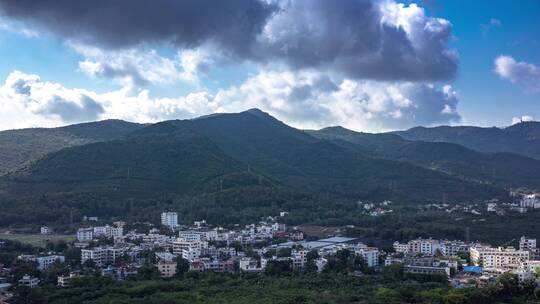 早晨三亚大山下的村庄延时