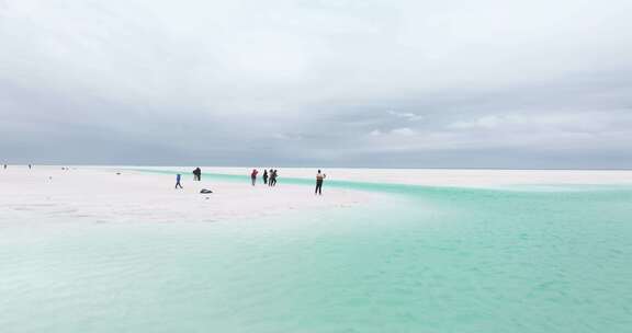 东台吉乃尔湖 青海 青海旅游