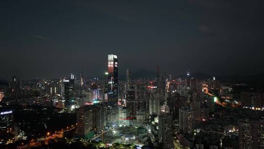 华强南和华强路附近的建筑楼群夜景航拍