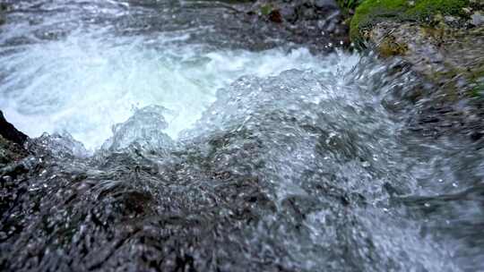 山泉水流水滴森林水流大自然酒水唯美广告