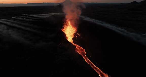 火山，喷发，熔岩，烟雾