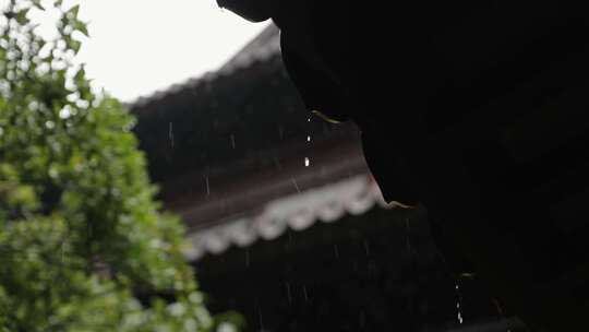 中式屋檐下雨中国传统建筑东方禅意雨天雨滴