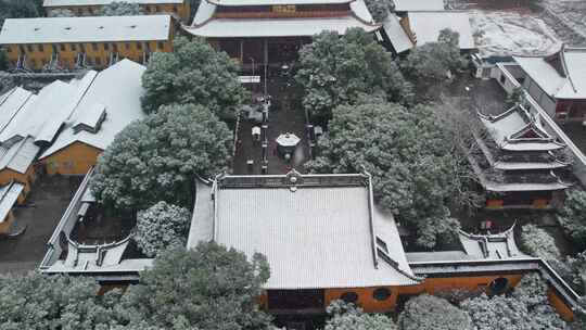 杭州西湖净慈寺雪景