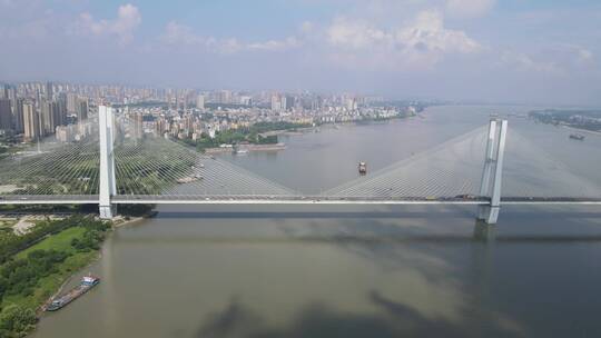 航拍湖北荆州长江大桥