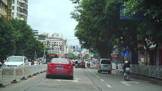 乡村公路行驶汽车行车记录仪驾驶第一视角