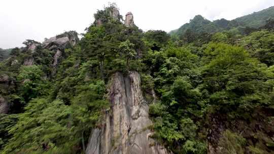 穿越机飞山