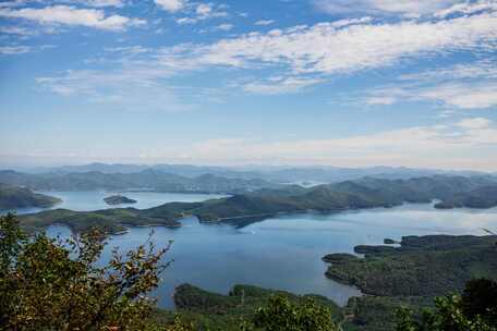 桓仁五女山俯瞰桓龙湖延时