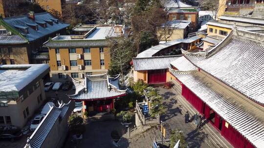 航拍南京鸡鸣寺雪景