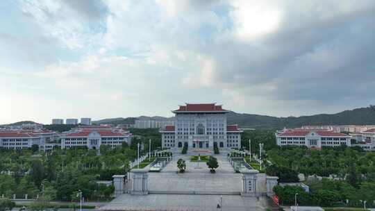 厦门大学航拍校园建筑风光学校风景教学楼