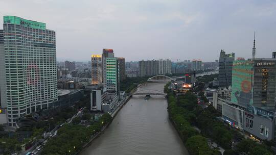 航拍宁波甬江珍珠贝外滩大桥夜景4K航拍