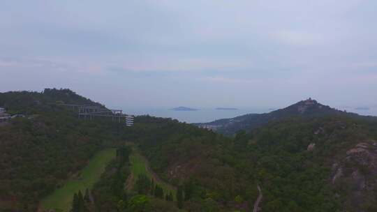 上李水库山林间的风景及桥梁远景