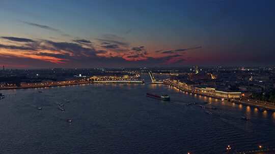 飞越夜晚圣彼得堡河堤和桥梁视频素材模板下载