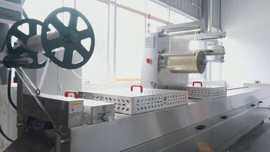 食品工厂包装机生产流水线视频素材模板下载