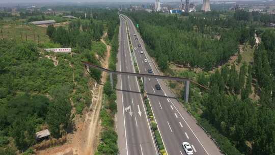 航拍 公路 马路 夏天 出行